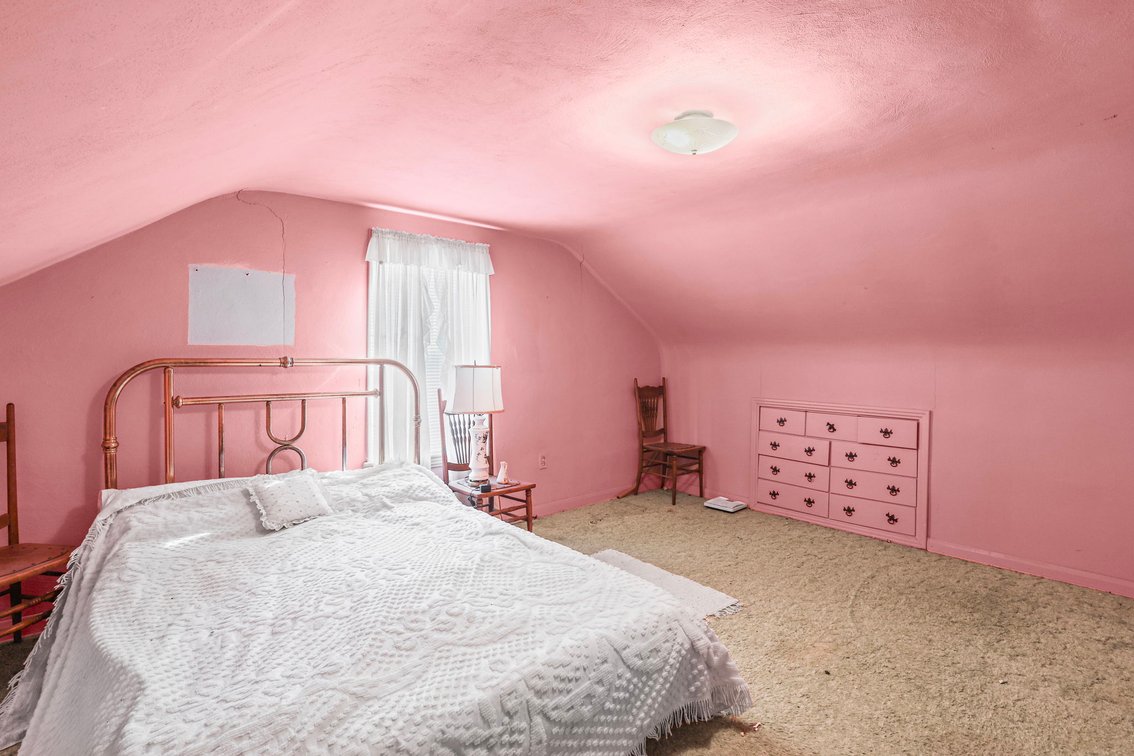 Image for MINIMUM BID AUCTION $100,000! 1943 Glencairn Ave