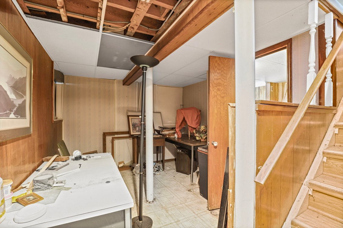 Image for MINIMUM BID AUCTION $100,000! 1943 Glencairn Ave