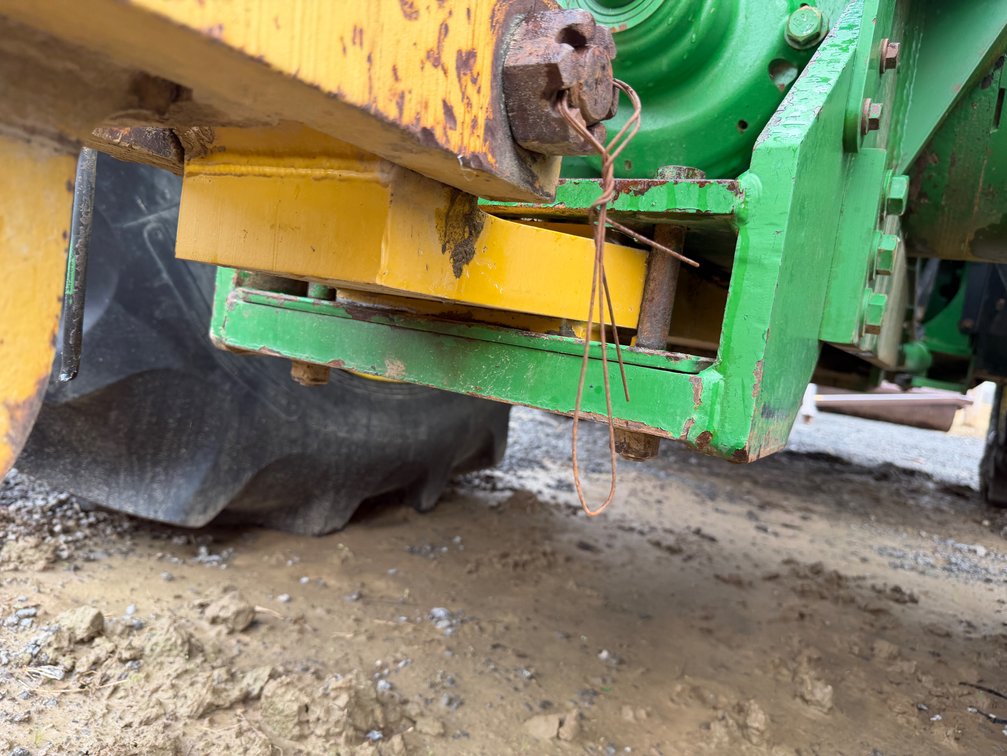 Scraper Drawbar  (Currently Installed on JD 9360R w/ Reynolds Pans) 