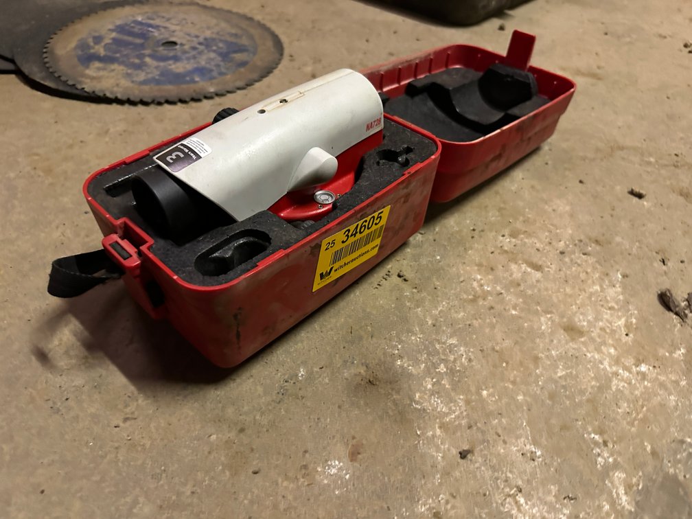 Leica Geosystem NA728 Automatic Leveler 5716964 Location: Site 1E