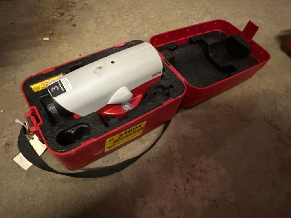Leica Geosystem NA724 Automatic Leveler 5625628 Location: Site 1E