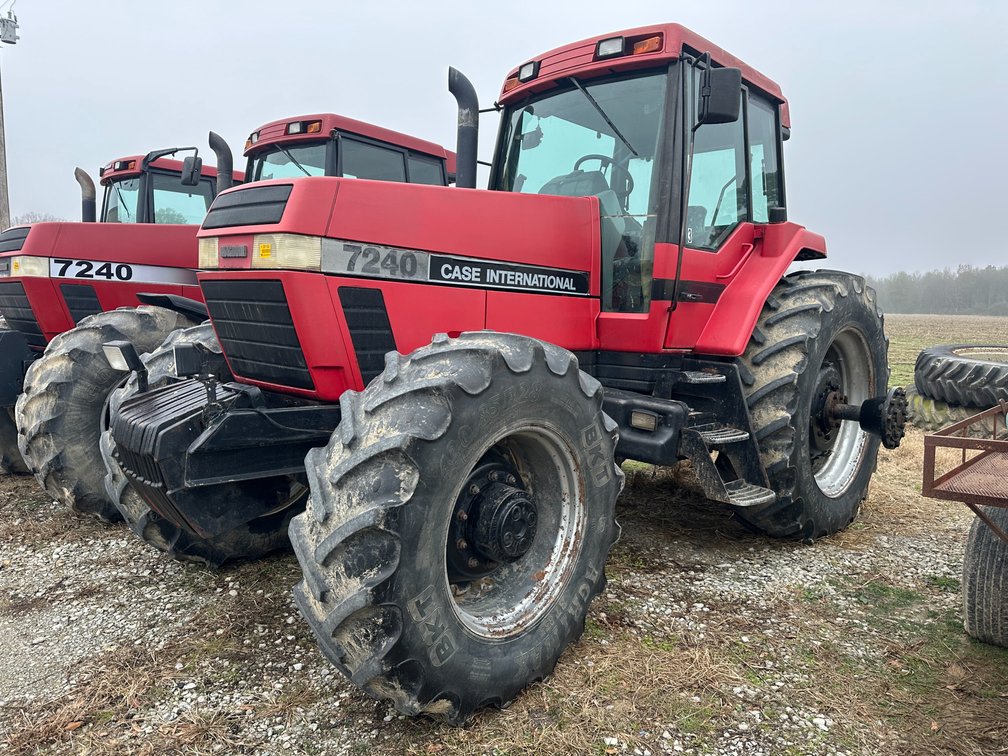 1995 Case 7240 MFWD Tractor