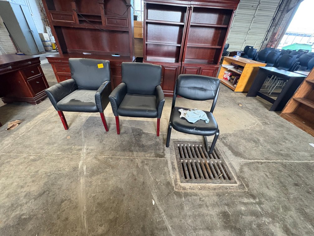 Lot of (3) Office Chairs 