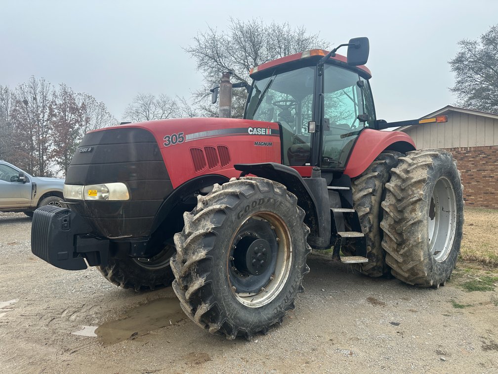 2009 Case 305 Magnum  Tractor Z8RZ07244