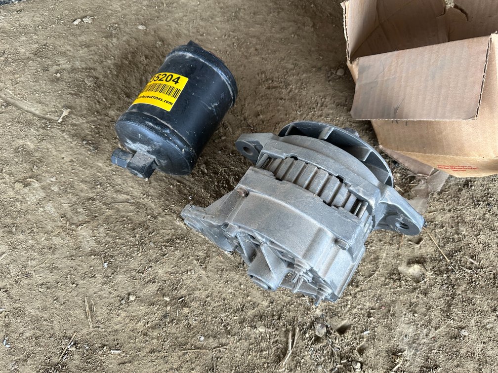 Alternator  & Expansion Valve for a Case 7240