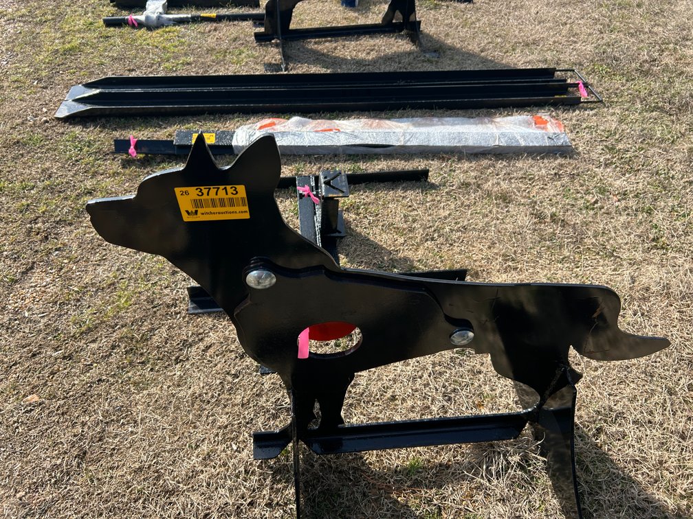 KC 3/8AR50 steel coyote shooting target Inv# 37713