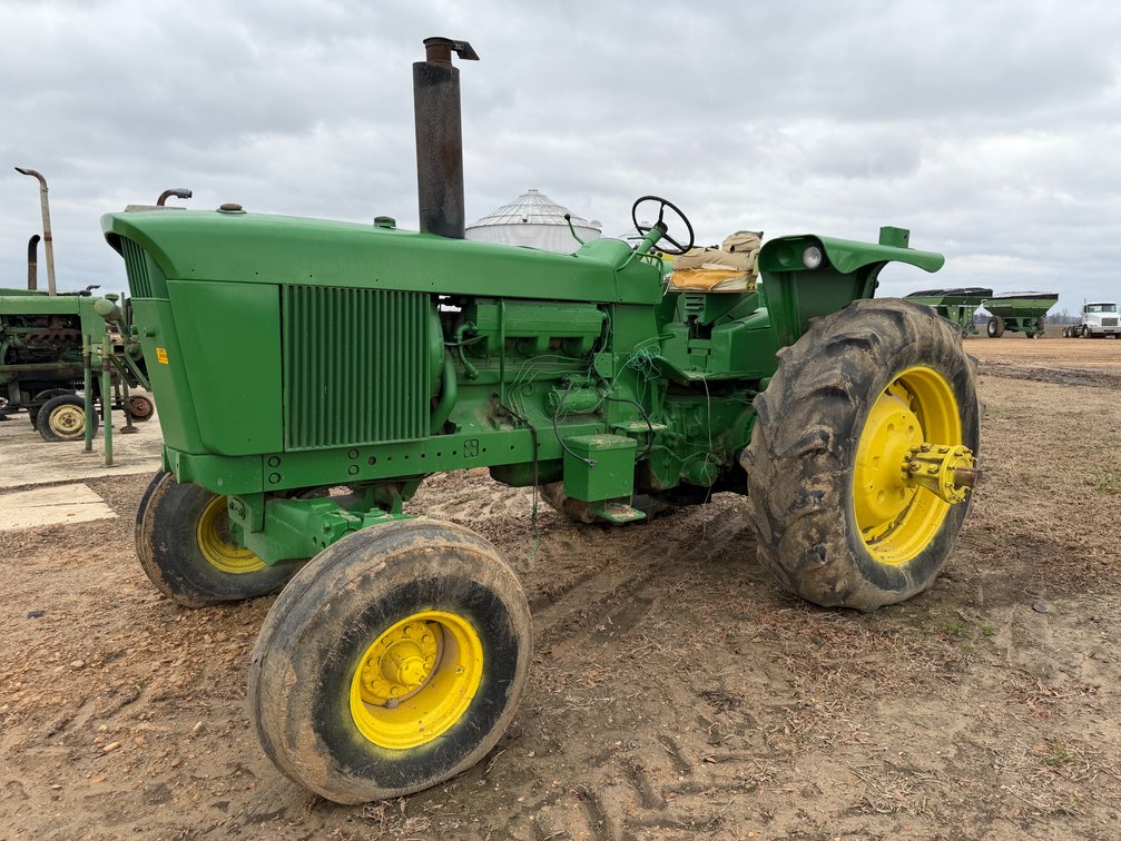 1971 John Deere 4620 Tractor
