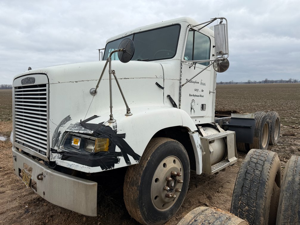 INOP 1995 Freightliner T/A Daycab Truck Tractor VIN: 1FUY3MCB2SP642589