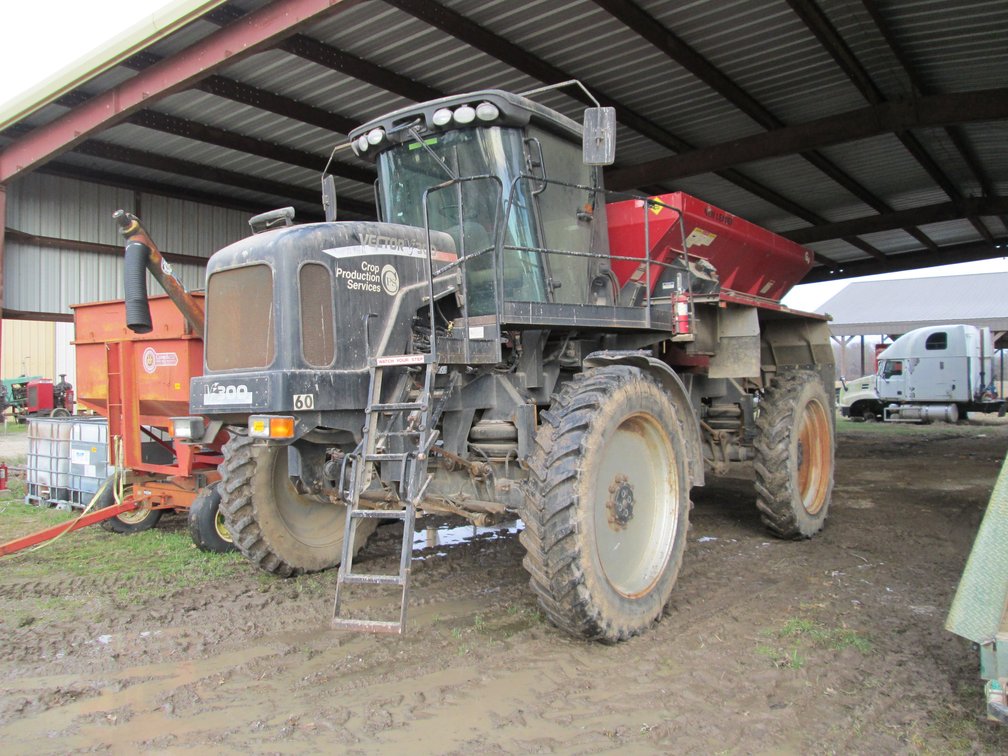 Vector V300 4x4 Self-Propelled Spreader M0902099
