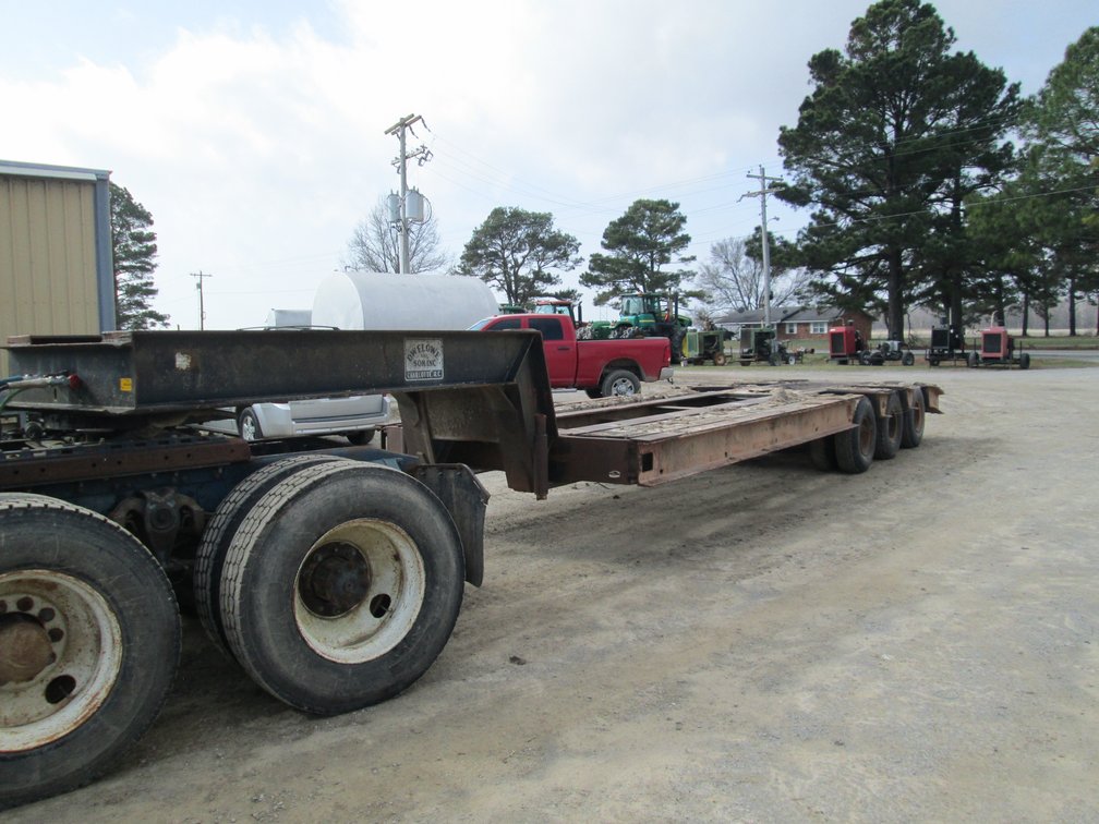 DW Flowe & Son 27' Tri/A Steel Fixed Neck Lowboy Trailer