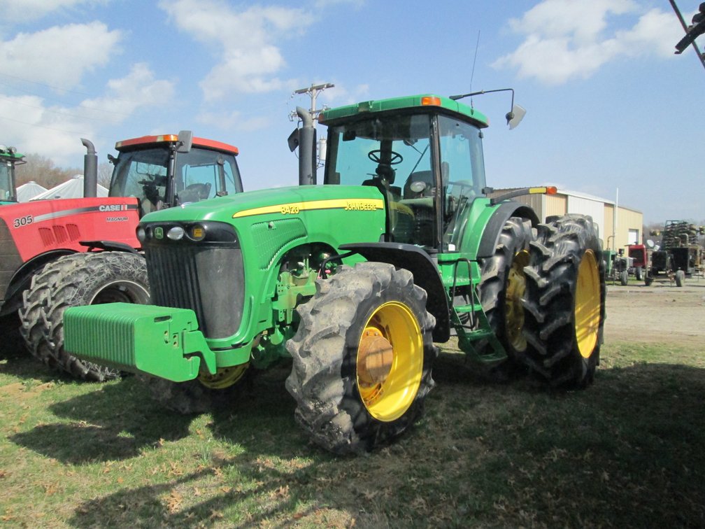 2005 John Deere 8420 MFWD Tractor RW8420P037957