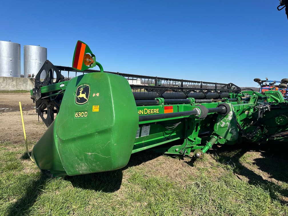 2013 John Deere 630D 30' Draper Header 1H00630DCDR755198