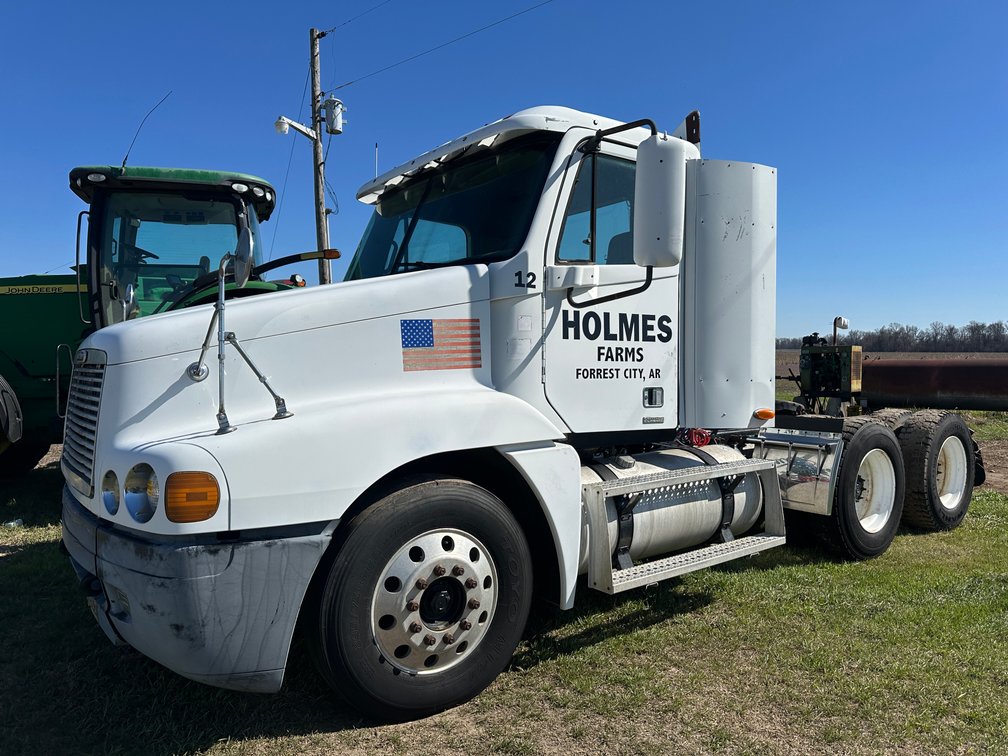 2001 Freightliner Century Classic S/T  T/A Daycab Truck Tractor 1FUJBBBG41LH91794