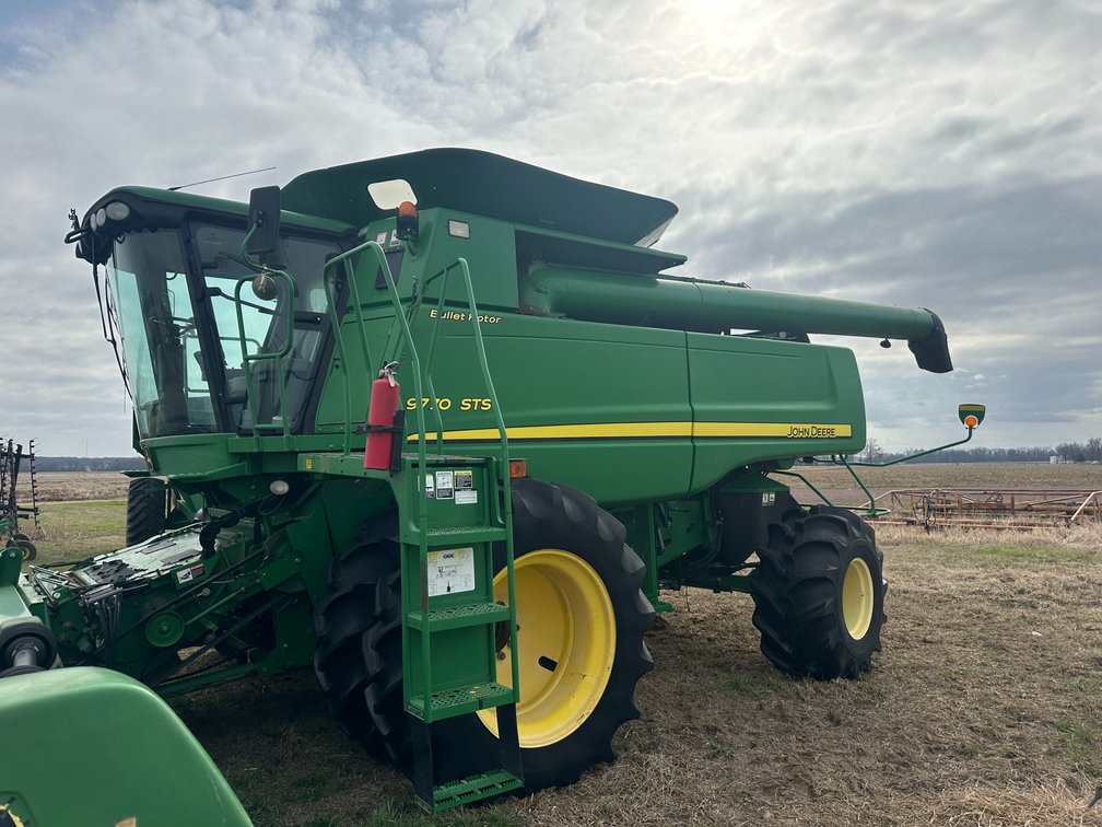 2010 John Deere 9770 STS  Combine 1H09770SHA0738918