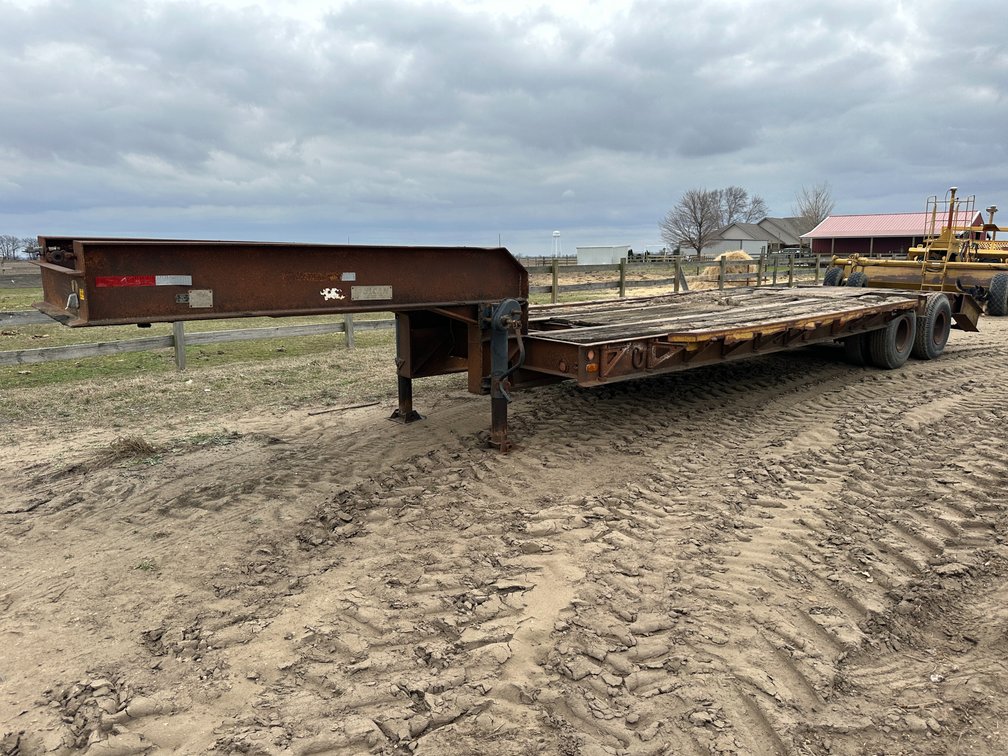 Vulcan 28' T/A Flatbed Trailer