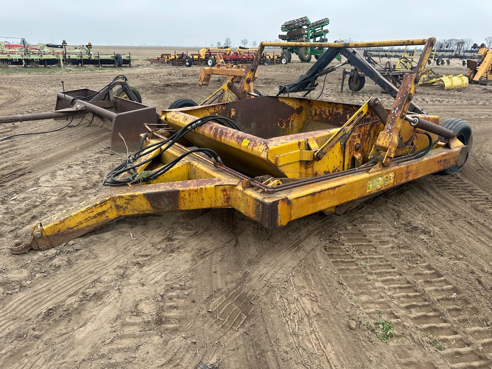 Midland Manufacturing M64  Scraper