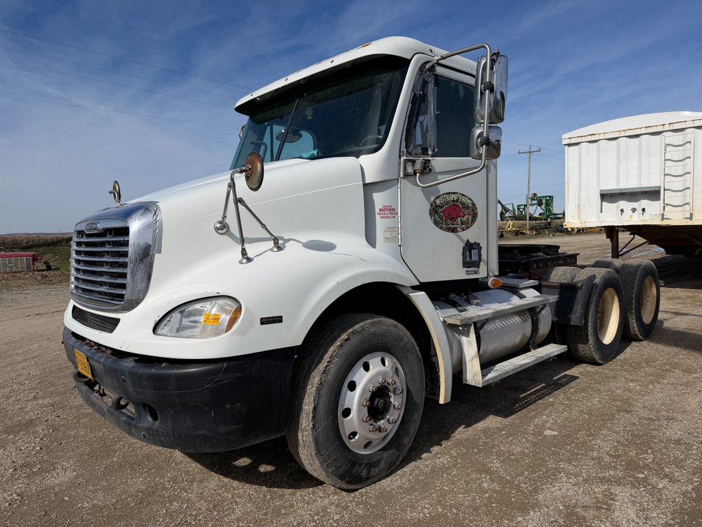 2006 Freightliner  T/A Daycab Truck Tractor VIN: 1FUJF0CV66DW25569