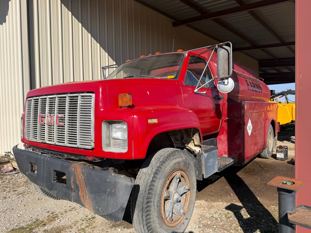 1991 GMC A-584  Single Cab Fuel Truck VIN:1GBL7H1P2MJ100804