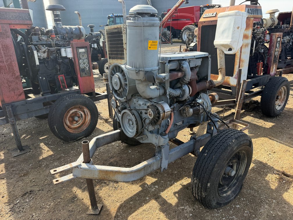 Duetz 4 cyl Power Unit w/ Trailer