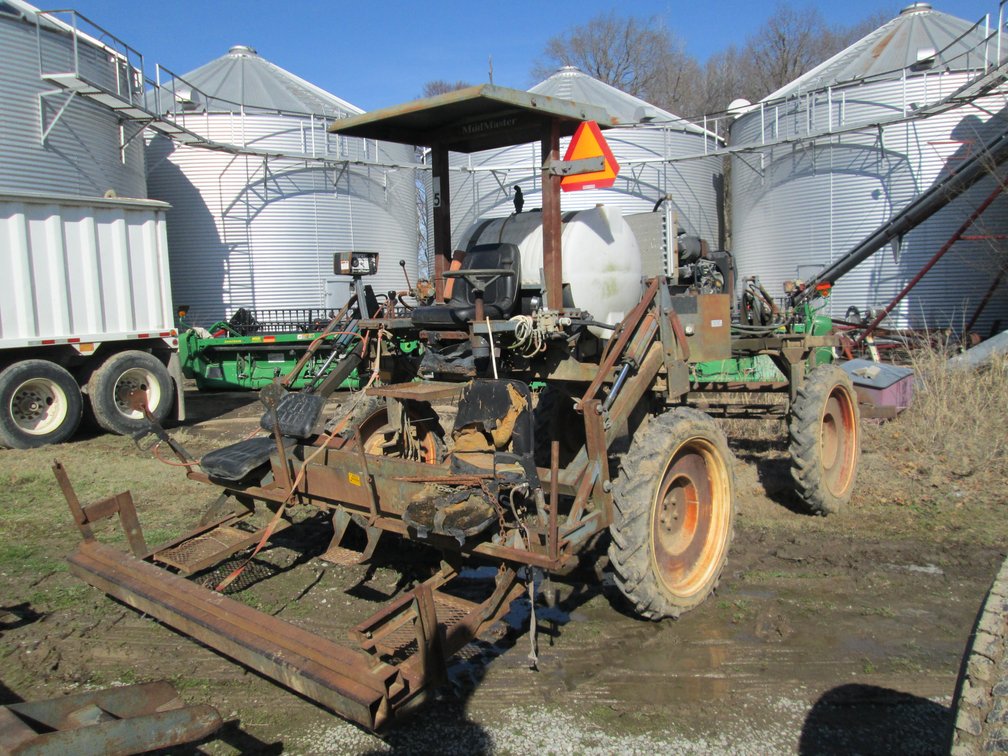 Bowman Mudmaster  4x4 Self-Propelled Sprayer