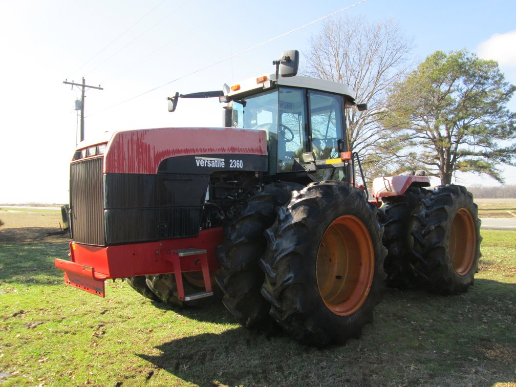 2002 Versatile 2360 4x4 Articulating Tractor 301100