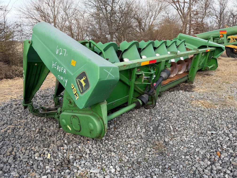 2000 John Deere  893 8-row Corn Header H00893X685178