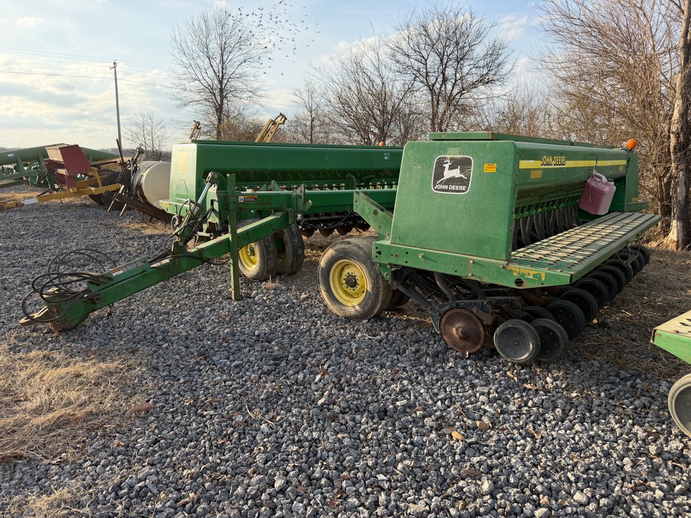 2001 John Deere  455 35' Grain Drill N00455X690539