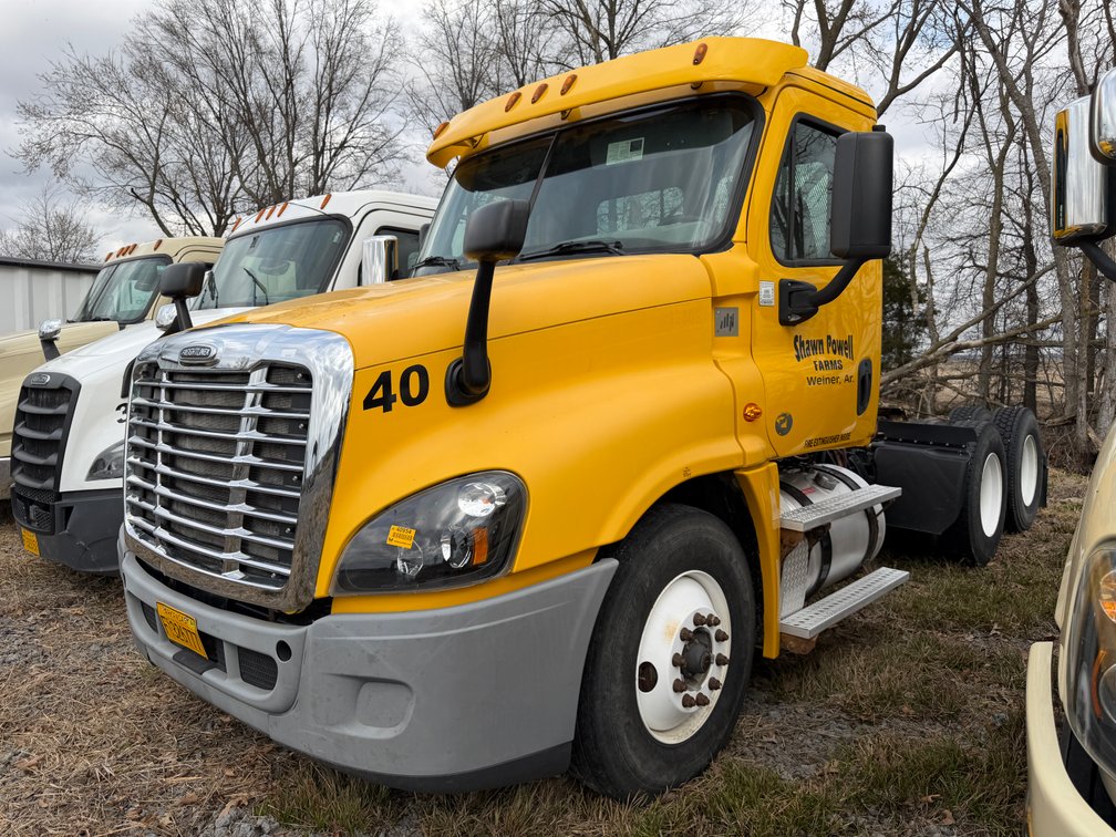 2016 Freightliner  T/A Daycab Truck Tractor 3AKJGEDVXGSGW5953