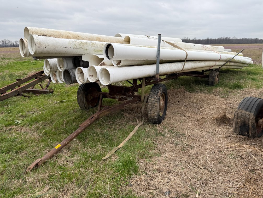 14'x70" Pipe Trailer w/Pipe