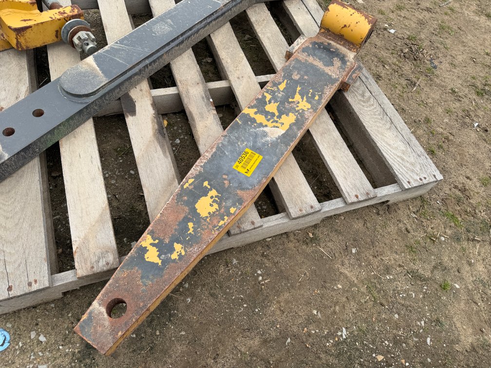 Scraper Draw Bar