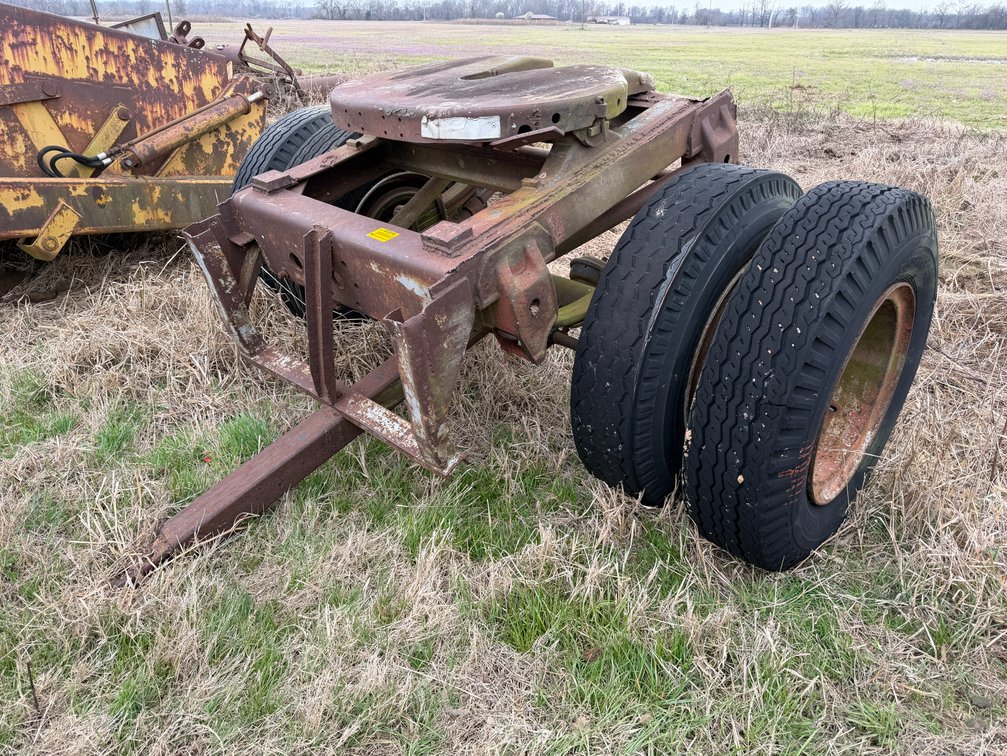 Semi-Trailer Dolly