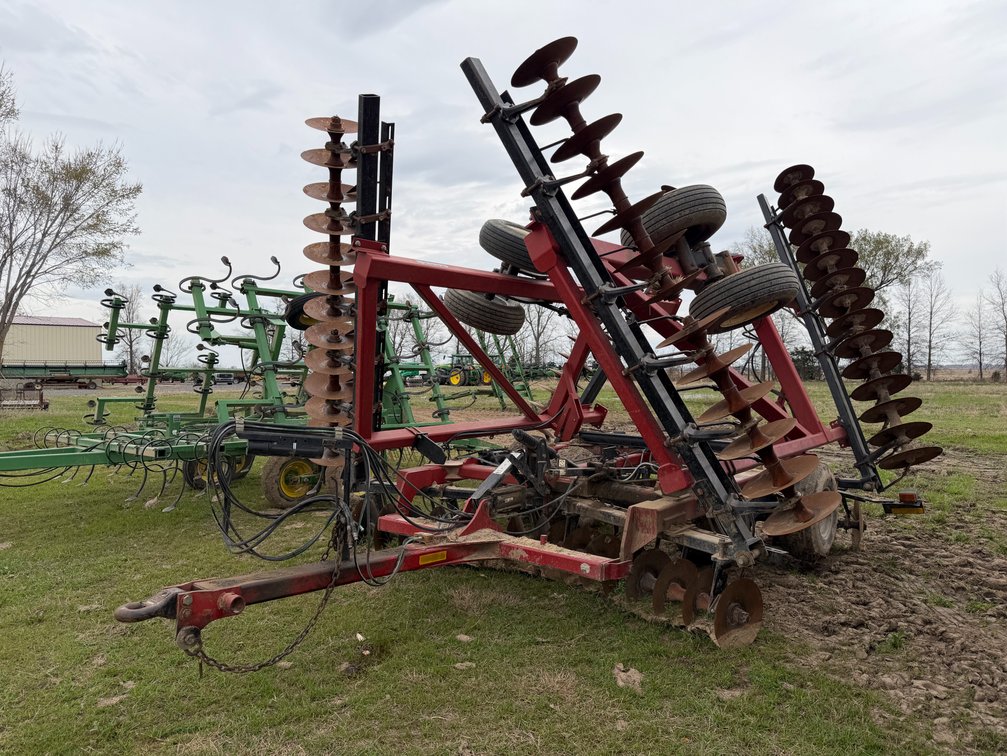 Case 340 32' Disk