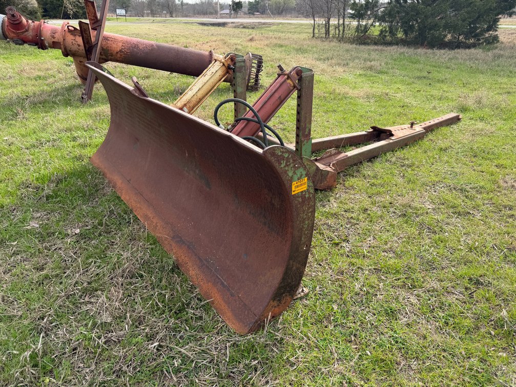 John Deere 8' Tractor Push Blade -