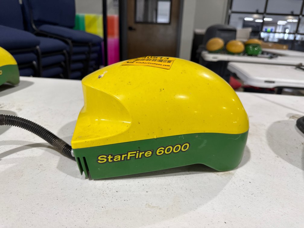 John Deere  6000 StarFire Guidance Reciever w/RTK Radio 900 PCS16113417702