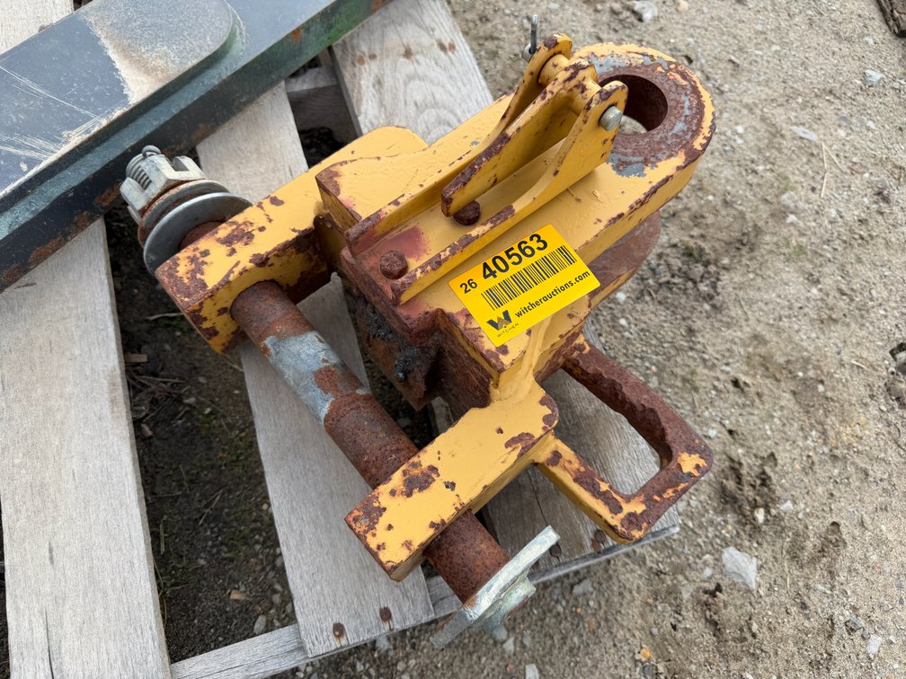 Scraper Hitch Adapter