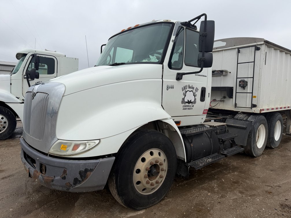 2007 International  Daycab Truck Tractor VIN: 1HSHXSBR67J459955