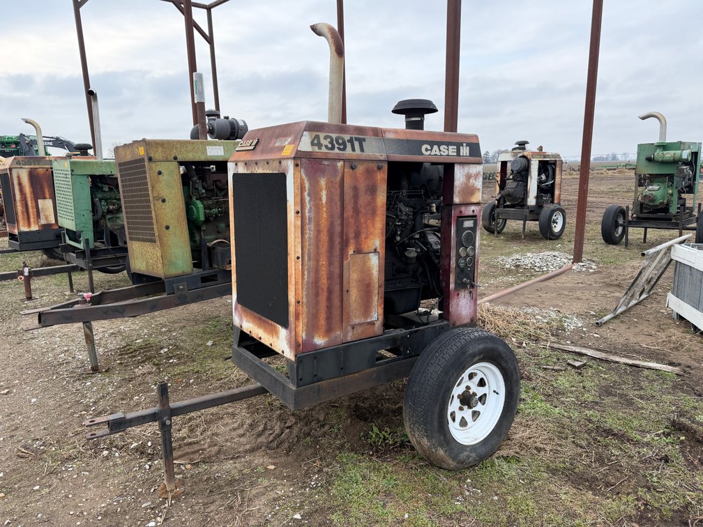 Case IH 439T 4 cyl Power Unit w/ Trailer