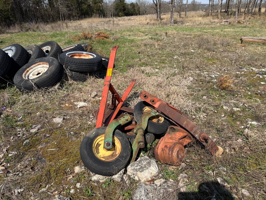 3pt Hitch, Implement Tongue, Gear Box, & Other Parts