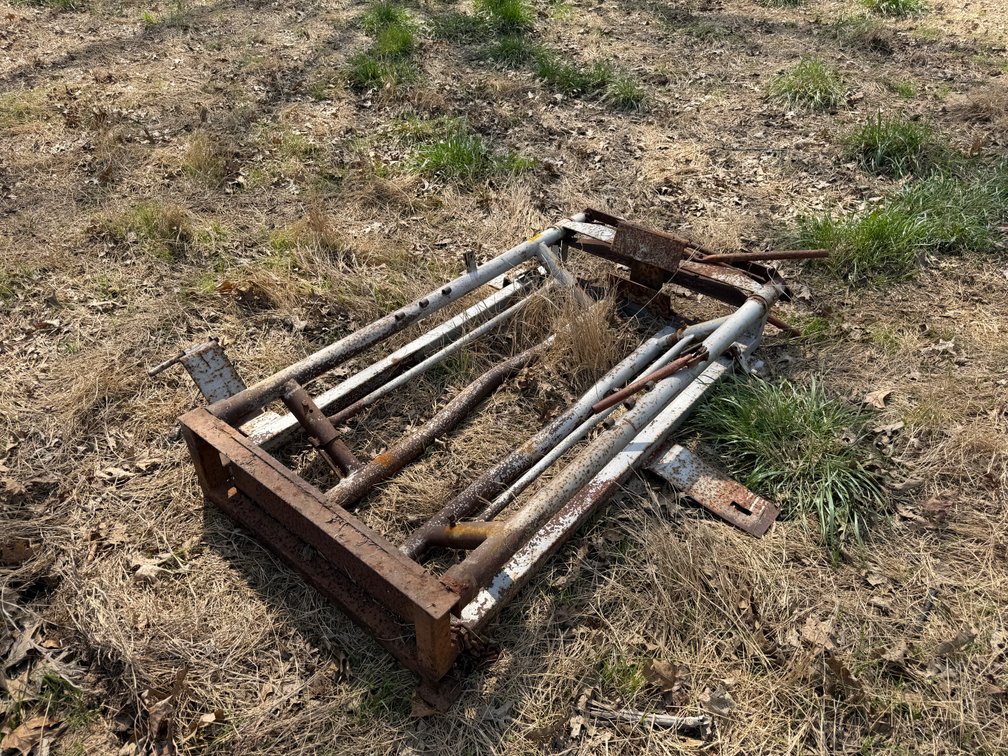 Small Cattle Chute