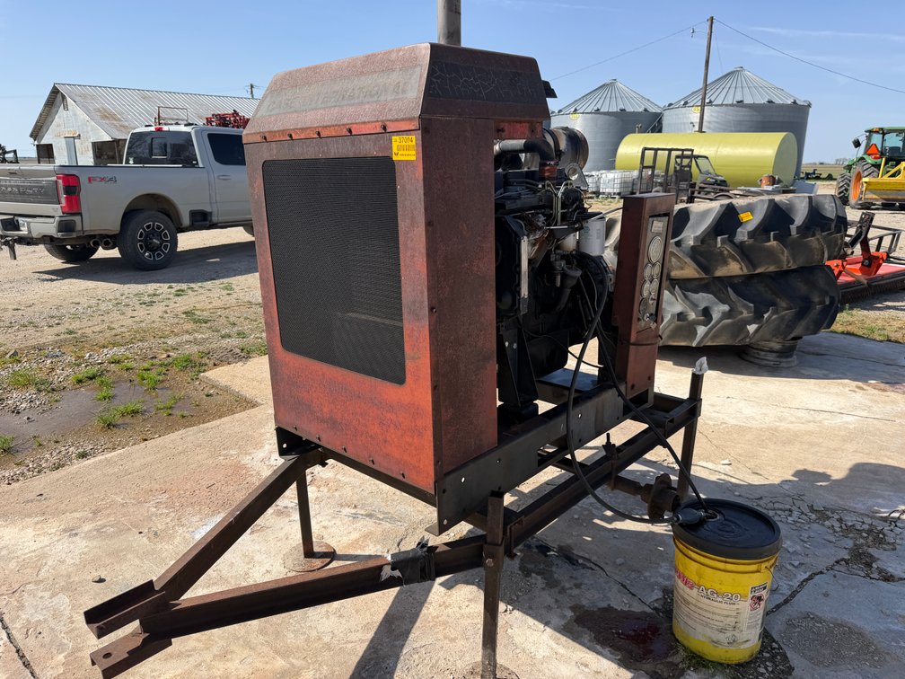 Case IH 4390T 4 cyl Power Unit w/ Trailer JA0002887 *Fielder Farms Package