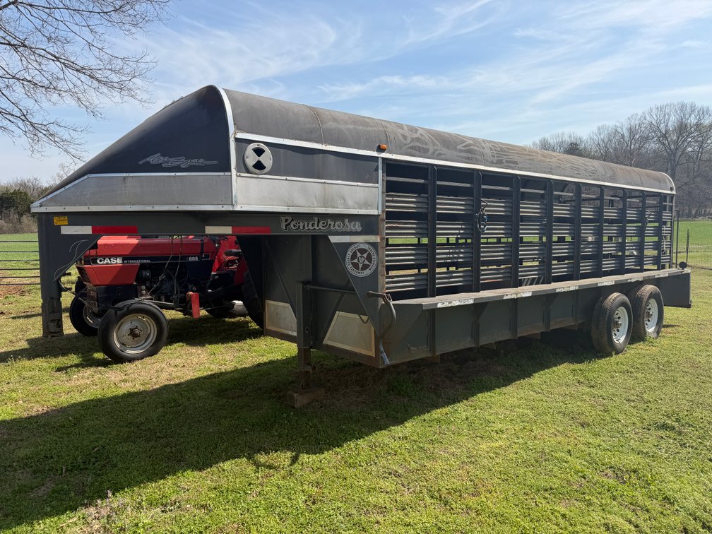 Ponderosa Aire Byne 20' T/A Gooseneck Livestock Trailer