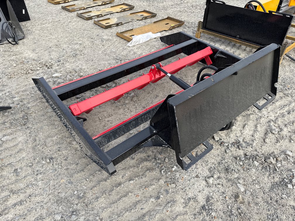 Unused GIYI FR70 70" Skid Steer Flat Ripper PDSTQ260186 INV# 41972