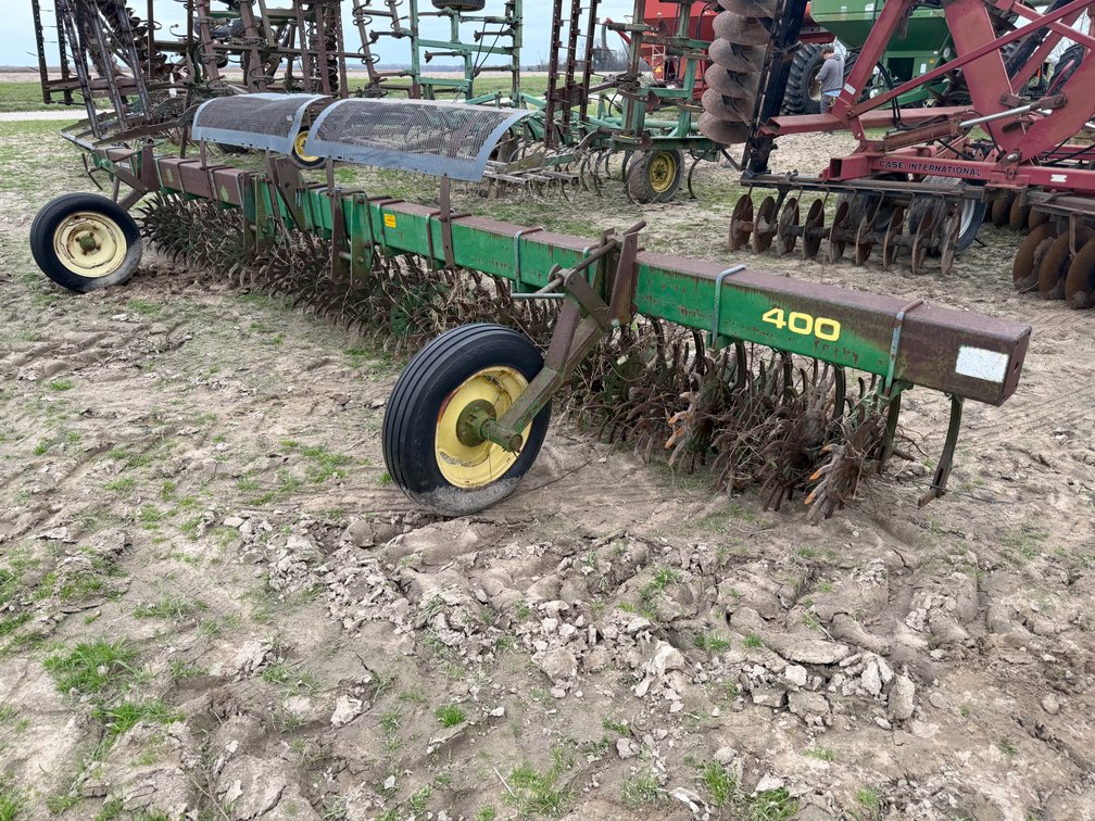 John Deere 400 22’ Rotary Hoe *Gene Privett Package