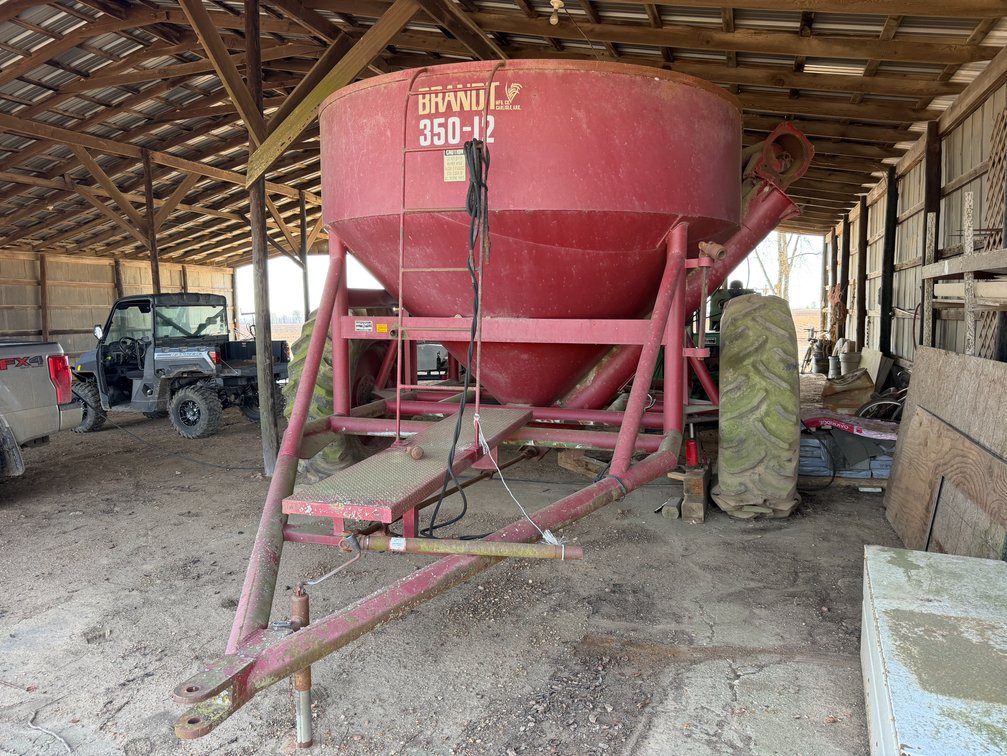Brandt 350-12 Grain Cart