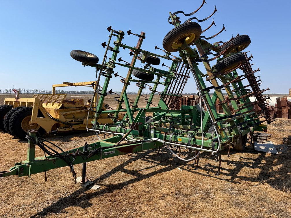 John Deere 980 28' Field Cultivator N00980X018290