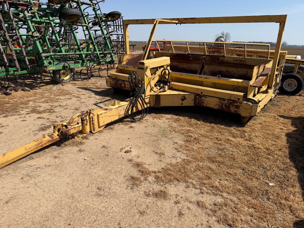 Cameco 12C 12' Scraper w/ Drawbar 11381