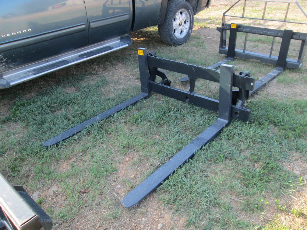 4' Euro Quick Attach Pallet Forks 361560 INV# 37334