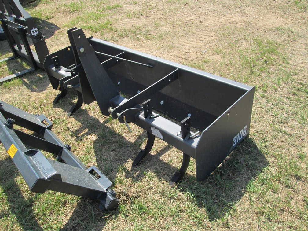 Iron Craft 3106 6’ Box Blade w/Rippers  312425