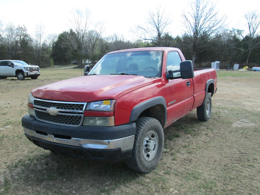 2006 Chevrolet 2500HD 4x4 Pickup 1GCHK24U36E196615 INV# 43979