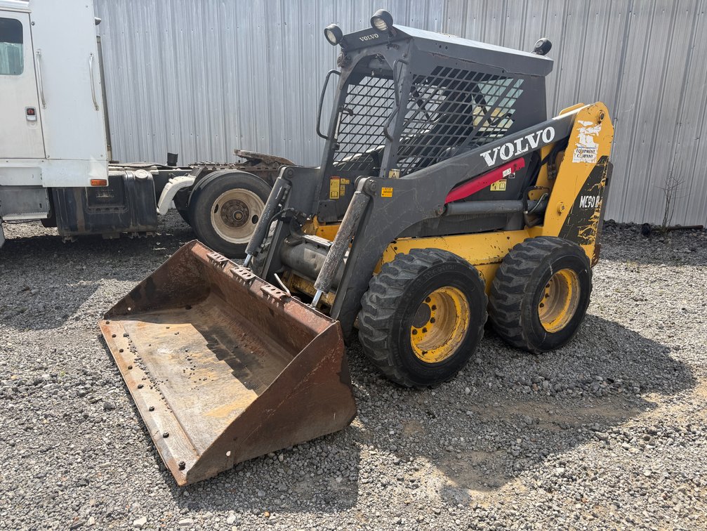2011 Volvo MC90B Skid Steer Loader